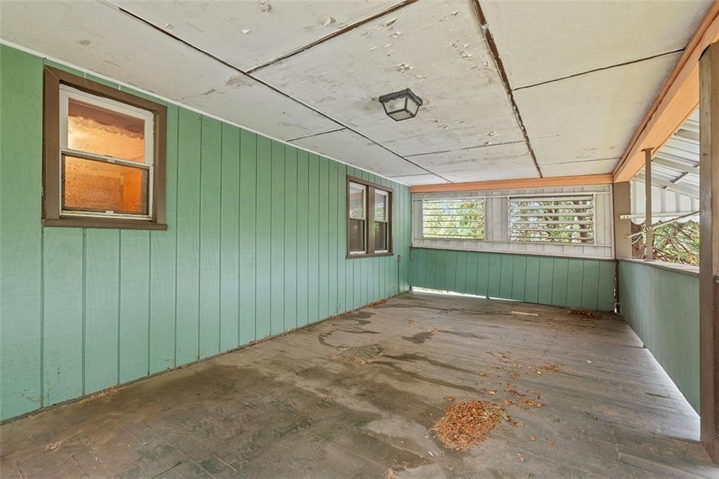 3708 Grant Street Pittsburgh, PA 15234 - Photo 16 of 36 a view of an empty room with a window