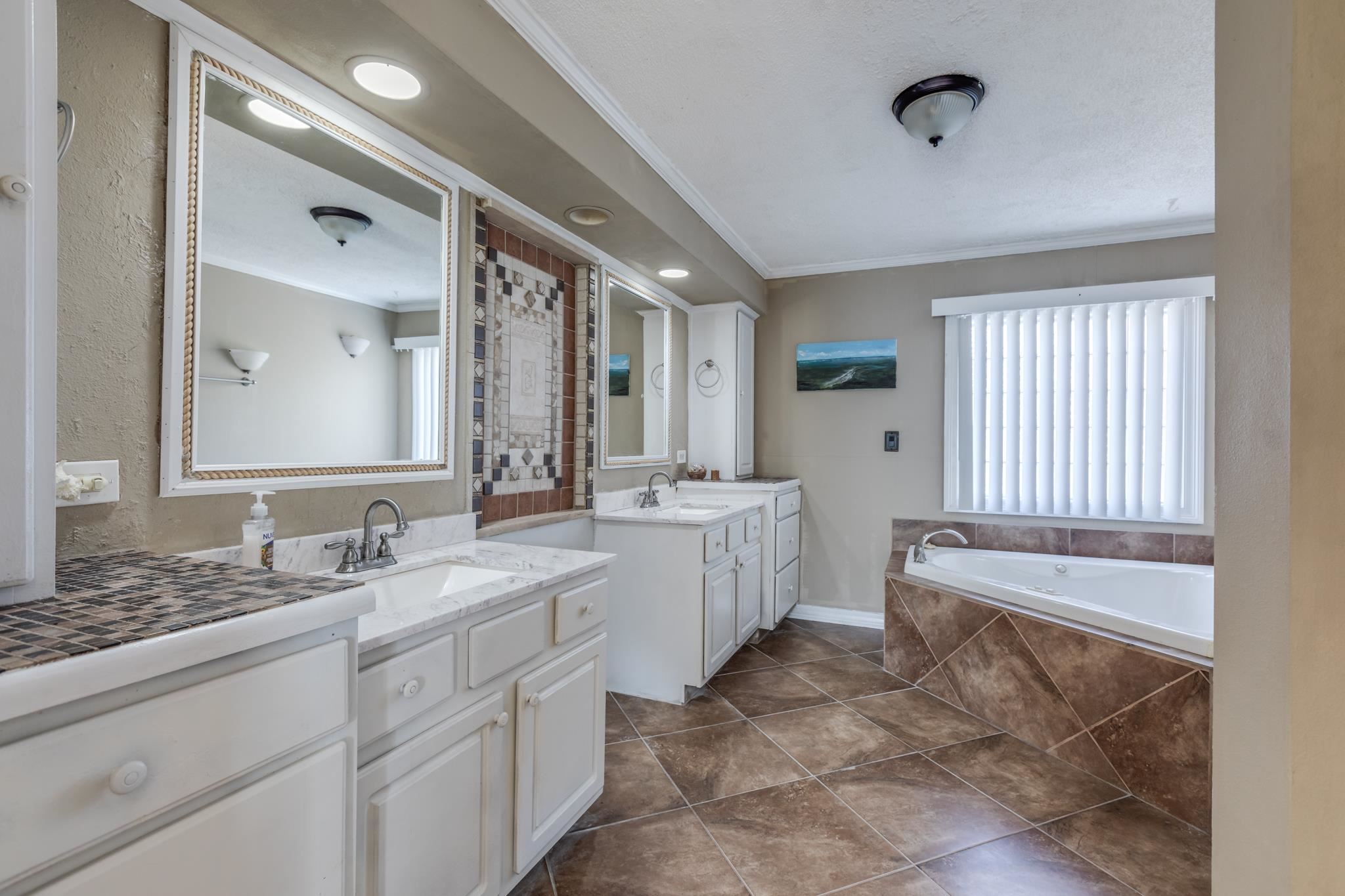 5190 Yellow Bluff Road Pensacola, FL 32507 - Photo 13 of 18 Gallery Image 13