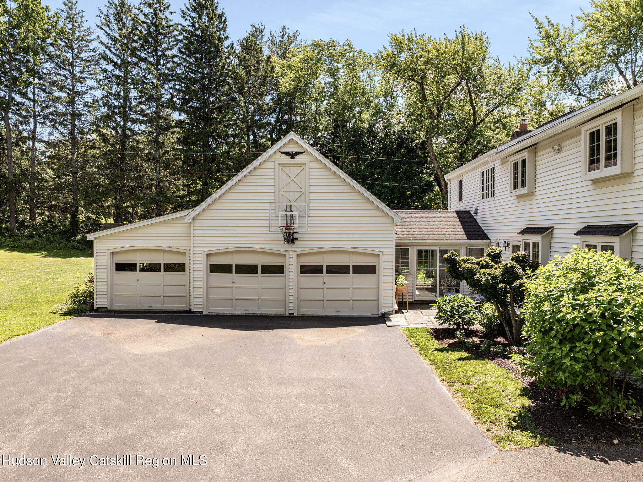 16 Carriage House Road Catskill, NY 12414 - Photo 61 of 74 3 car garage