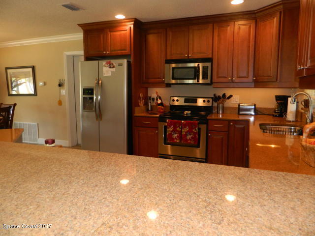 995 Trinidad Road Cocoa Beach, FL 32931 - Photo 11 of 37 20140414112854767897000000-o