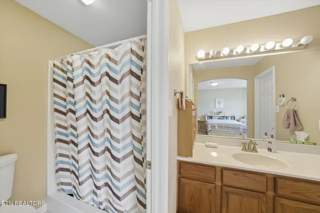 $299,900 | 1652 Emerald Pointe Lane, Knoxville, TN 37918