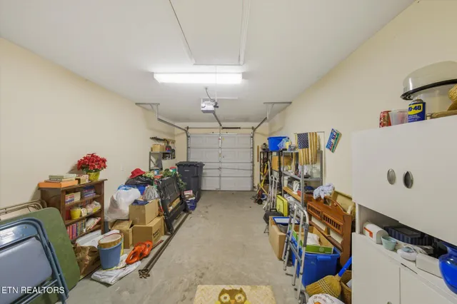 $299,900 | 1652 Emerald Pointe Lane, Knoxville, TN 37918