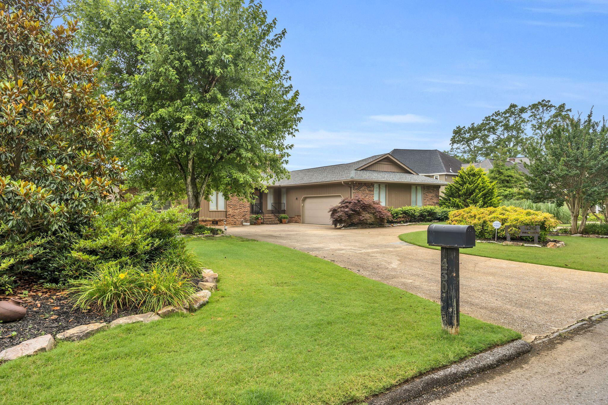 430 Valleybrook Road Hixson, TN 37343 - Photo 2 of 50 rp2506131-1000