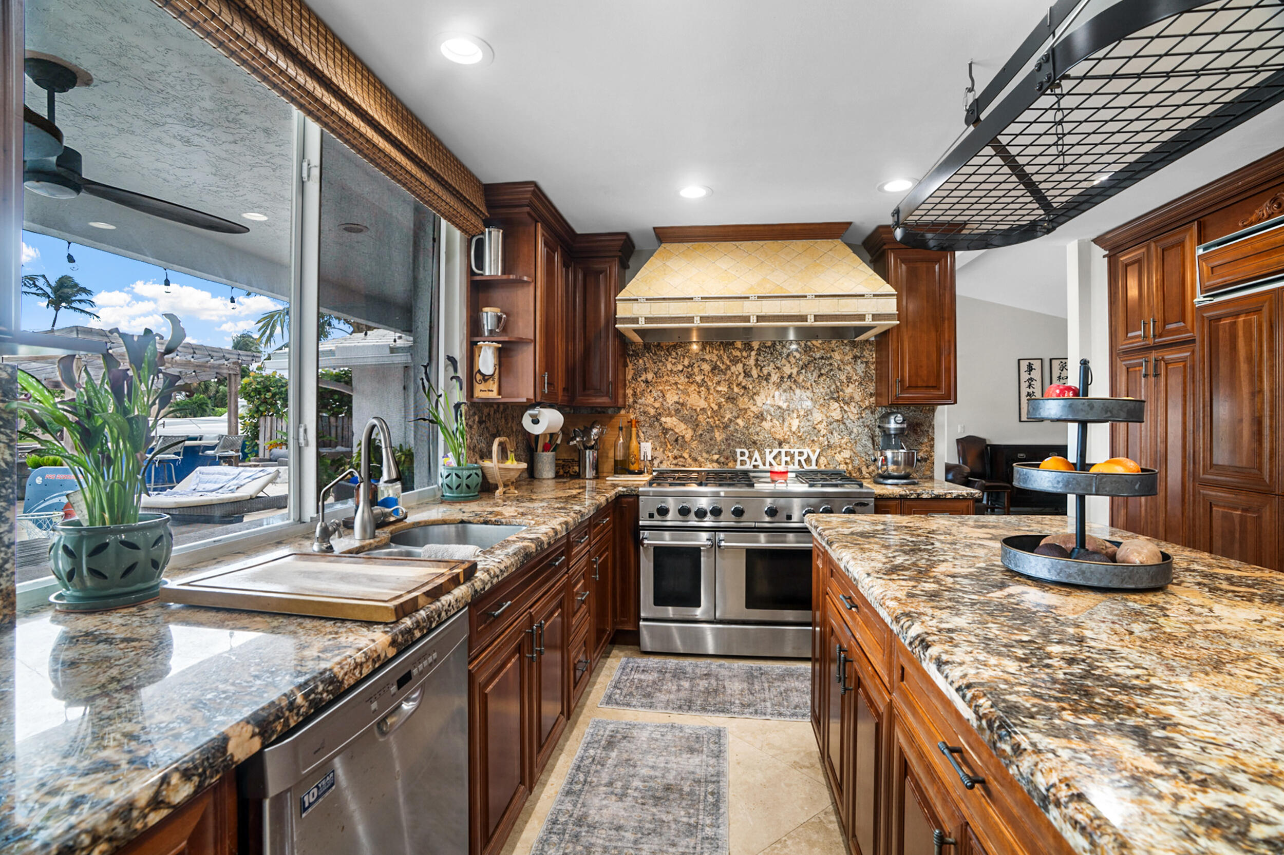 5798 Northeast 7th Avenue Boca Raton, FL 33487 - Photo 11 of 41 16