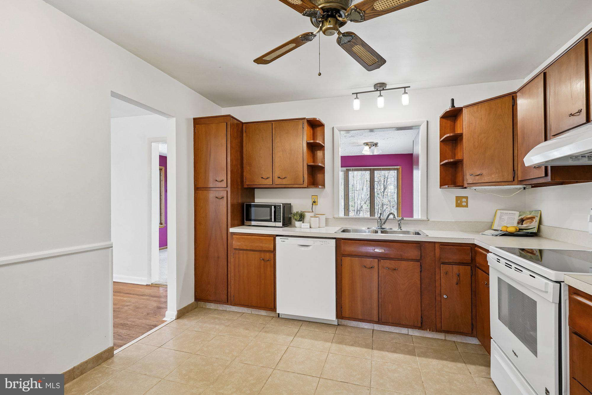 4 Walnut Hill Road La Plata, MD 20646 - Photo 15 of 30 Kitchen