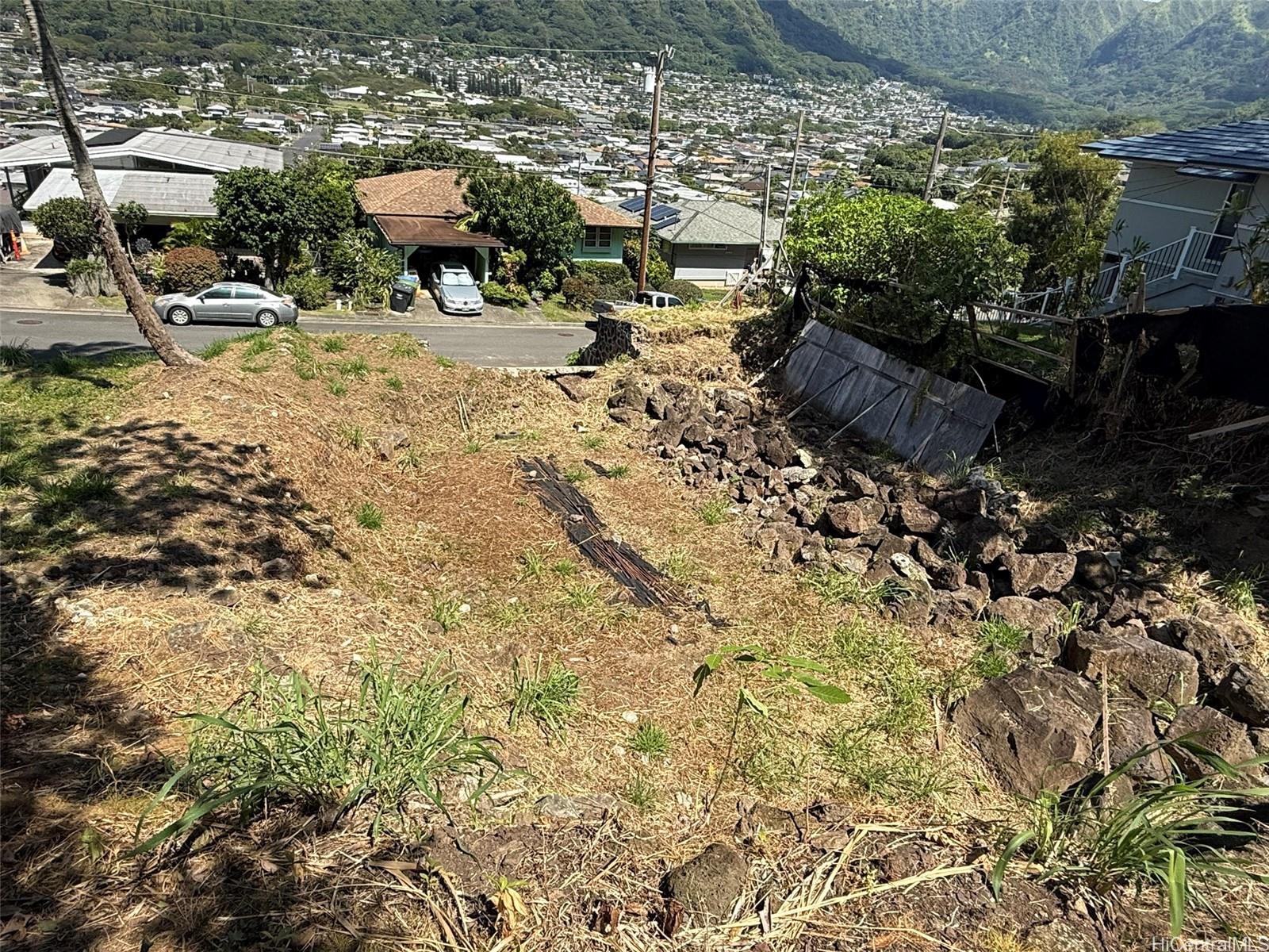 3059 Woolsey Place Honolulu, HI 96822 - Photo 10 of 18 a view of a lake with sitting area
