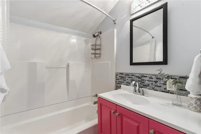 $375,000 | 3930 North Main Street, Kansas City, MO 64116