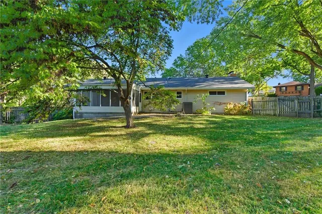 $375,000 | 3930 North Main Street, Kansas City, MO 64116