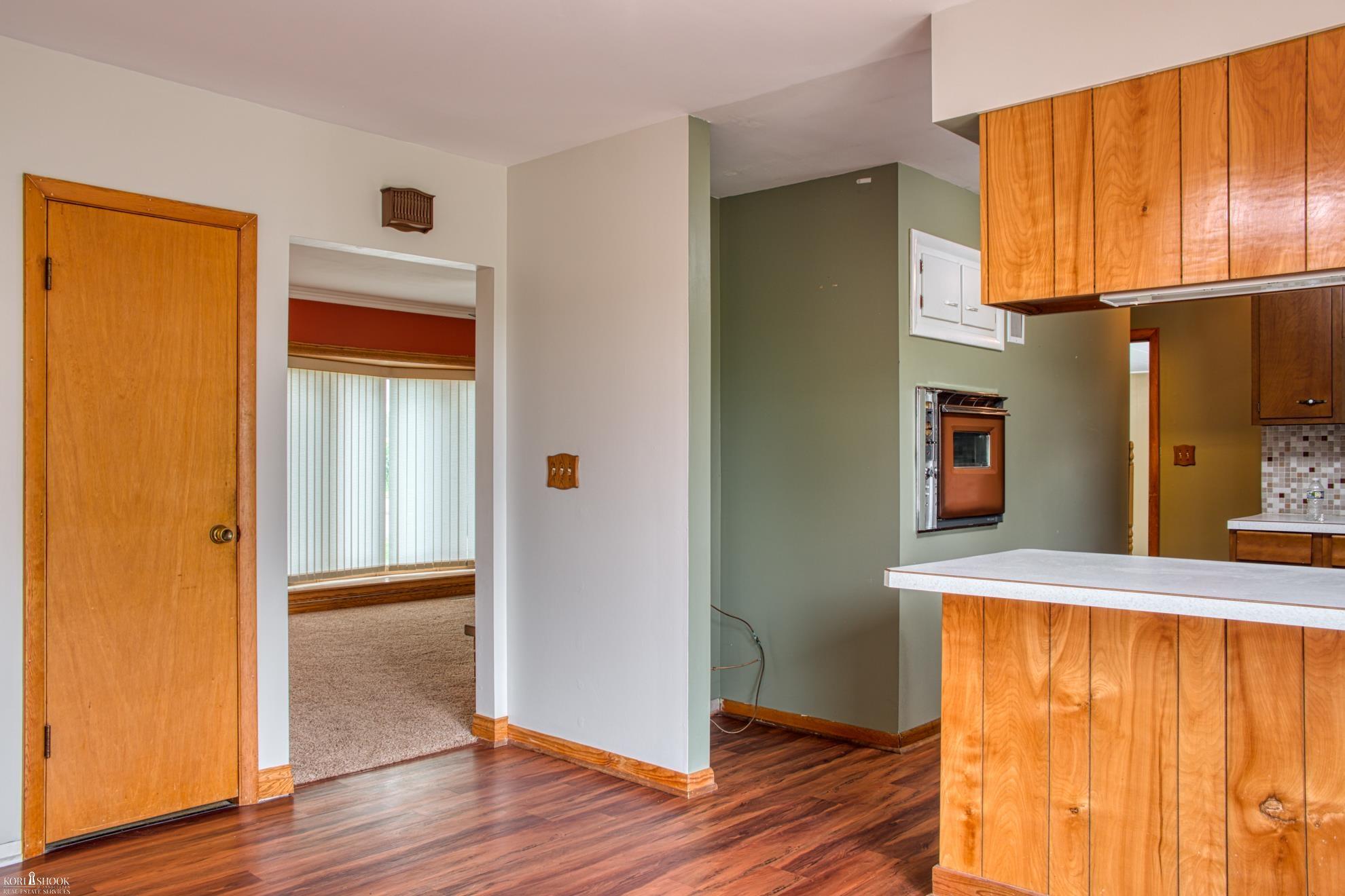5515 Shipman Road Corunna, MI 48817 - Photo 6 of 29 50117471-5.JPG
