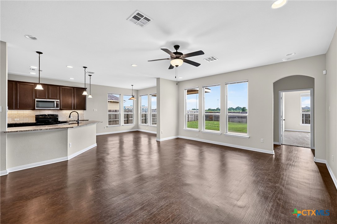 7905 Northgate Loop Temple, TX 76502 - Photo 13 of 39
