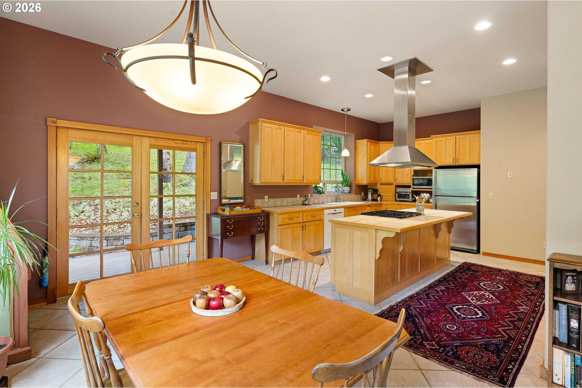 217 Rockridge Loop Eugene, OR 97405 - Photo 14 of 48 Gallery Image 14