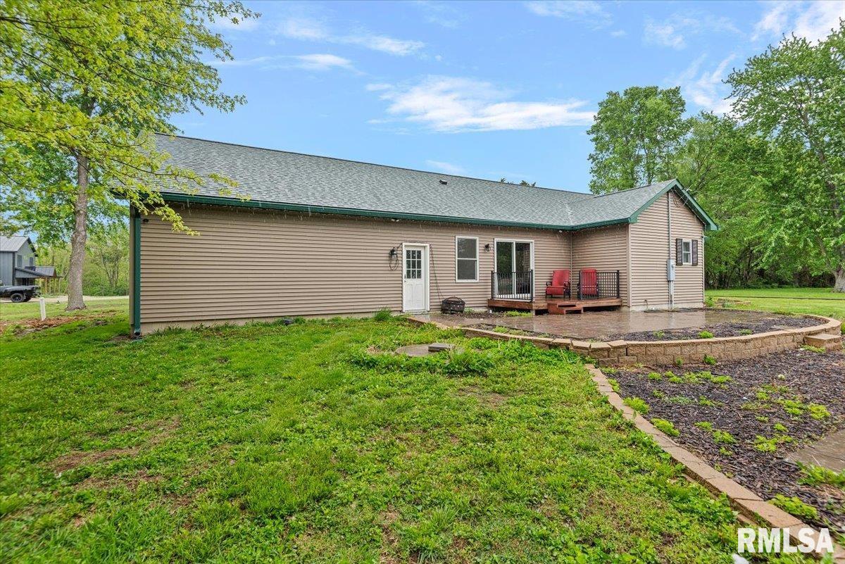 9045 Owl Road Sherman, IL 62684 - Photo 33 of 41