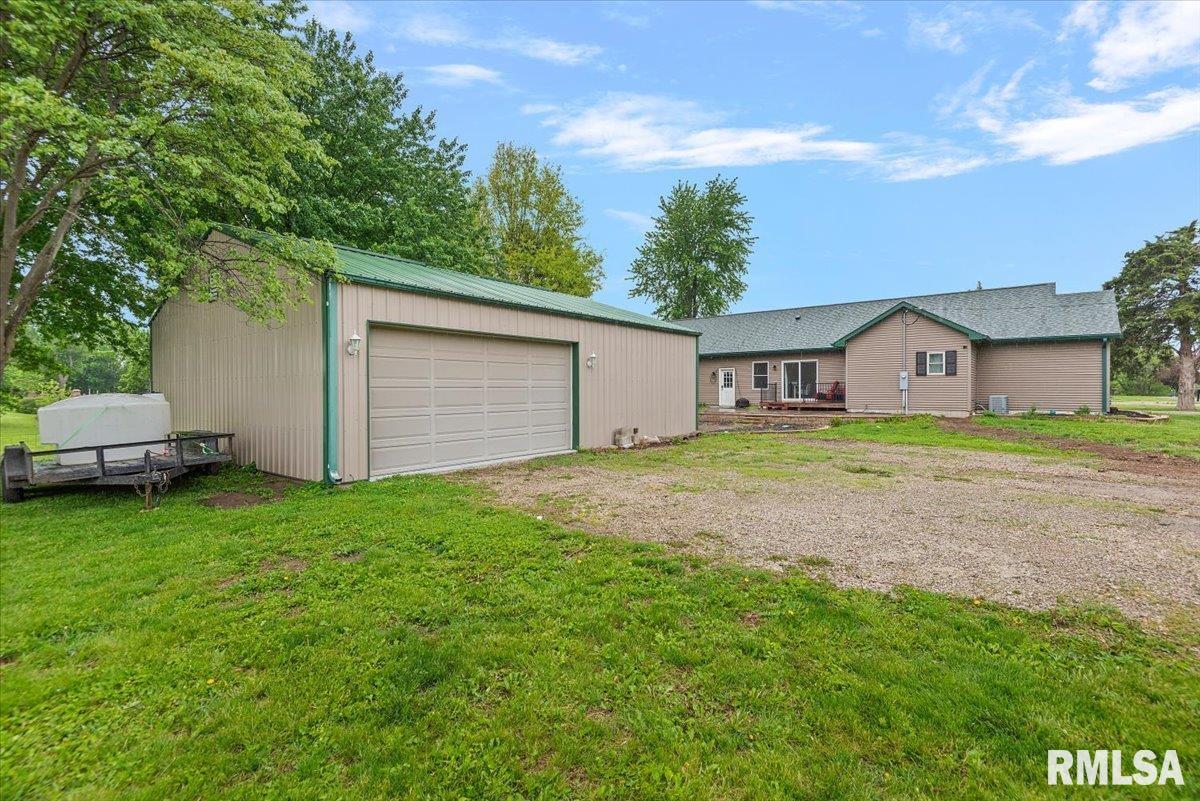 9045 Owl Road Sherman, IL 62684 - Photo 36 of 41