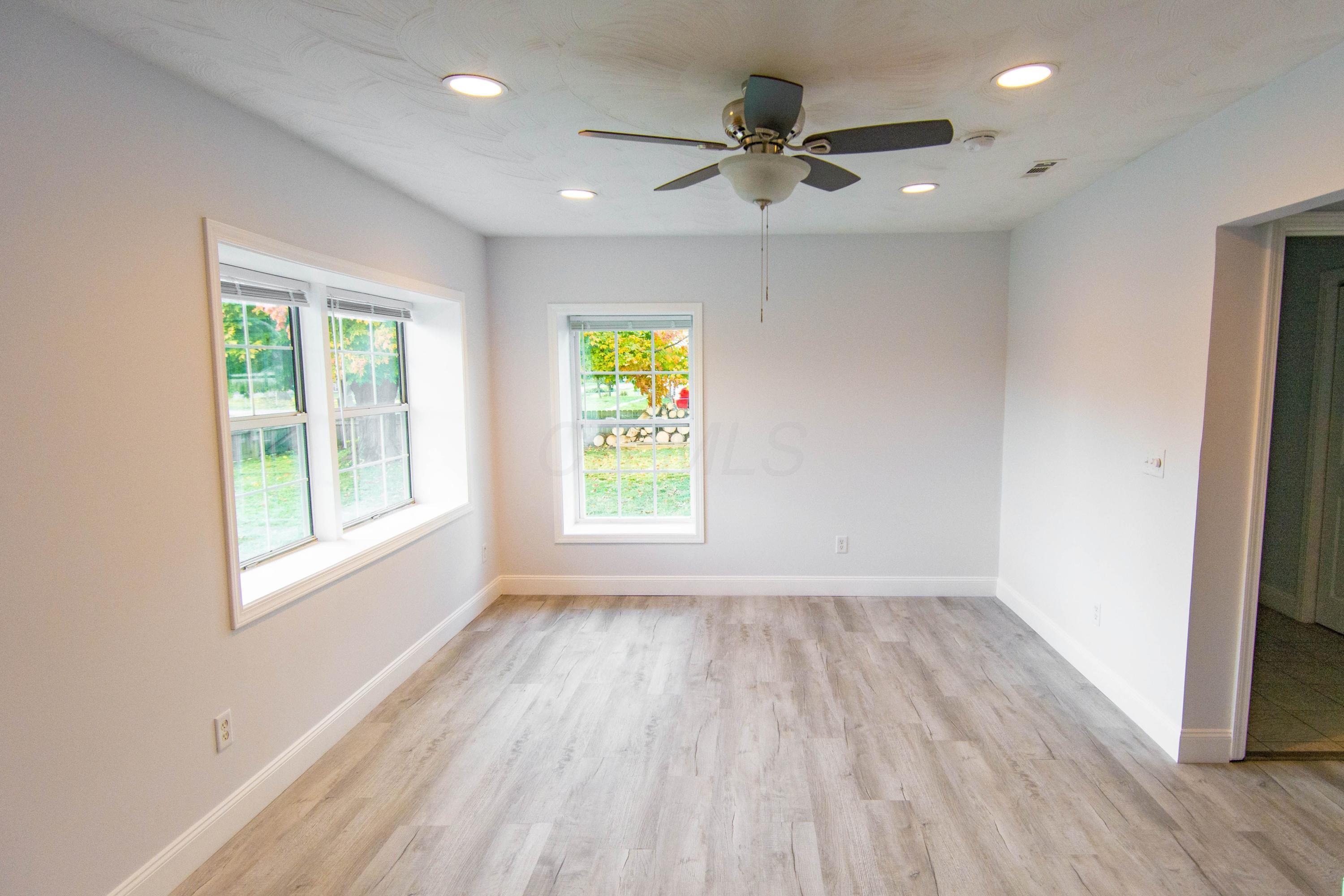 836 Hilock Road Columbus, OH 43207 - Photo 3 of 25