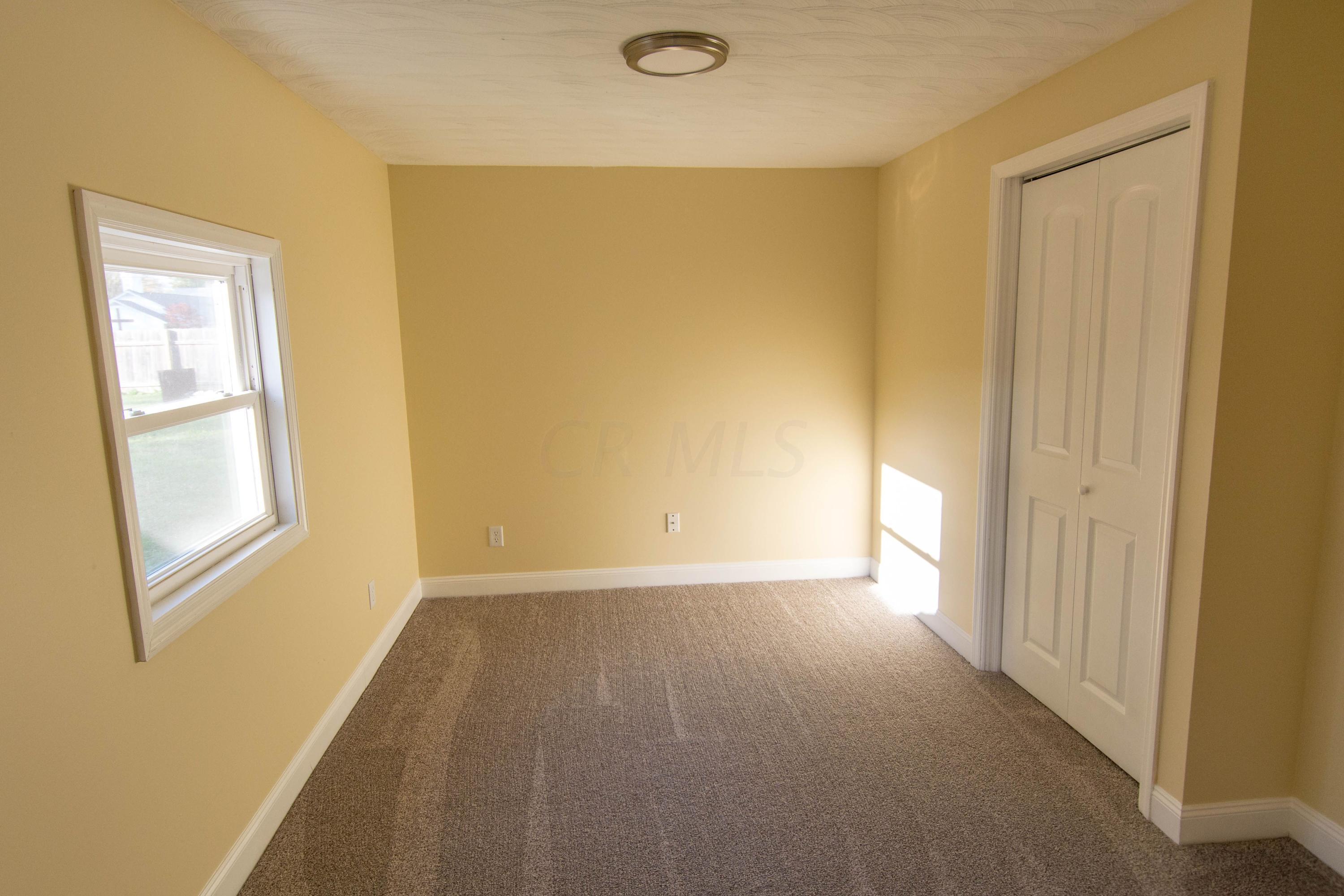 836 Hilock Road Columbus, OH 43207 - Photo 9 of 25
