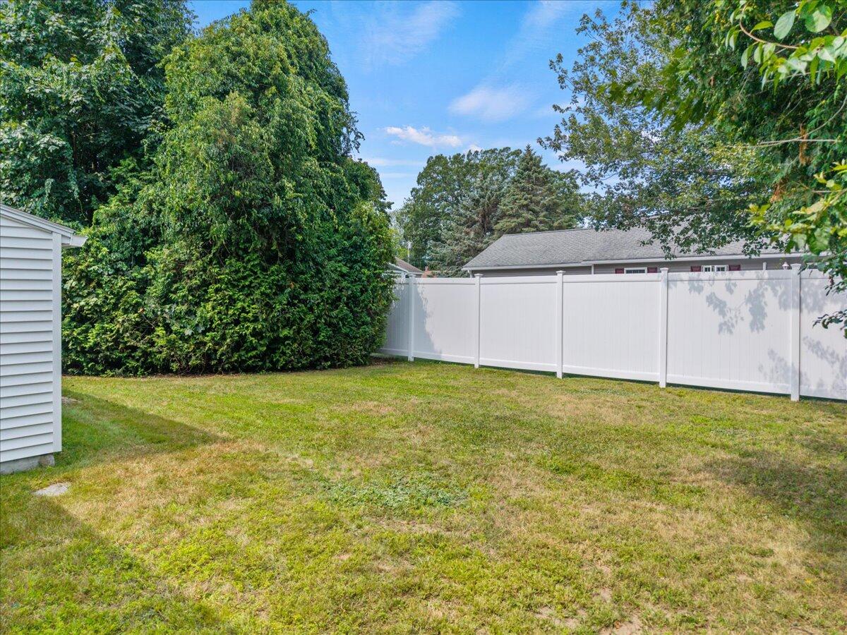 296 Granite Street Biddeford, ME 04005 - Photo 25 of 27 29-296 Granite St Ext-29