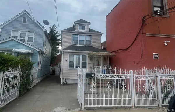$920,000 | 8812 219th Street | Queens Village