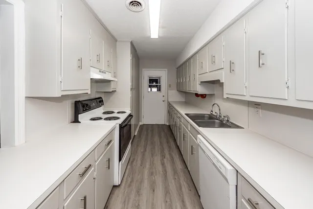 $2,575 | 40 Meander Row, Unit 12, Charleston, SC 29412