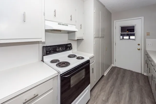 $2,575 | 40 Meander Row, Unit 12, Charleston, SC 29412