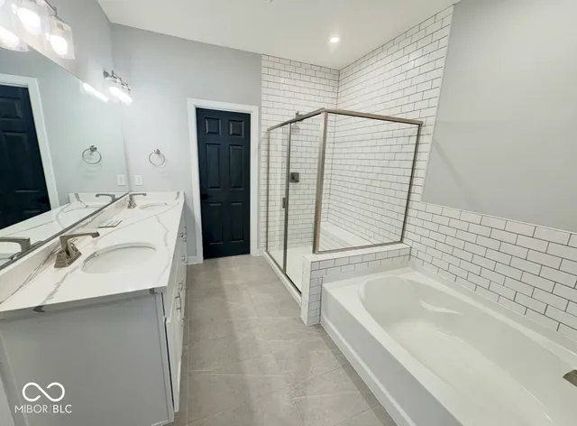 $885,000 | 52 Henbury Court, Westfield, IN 46074