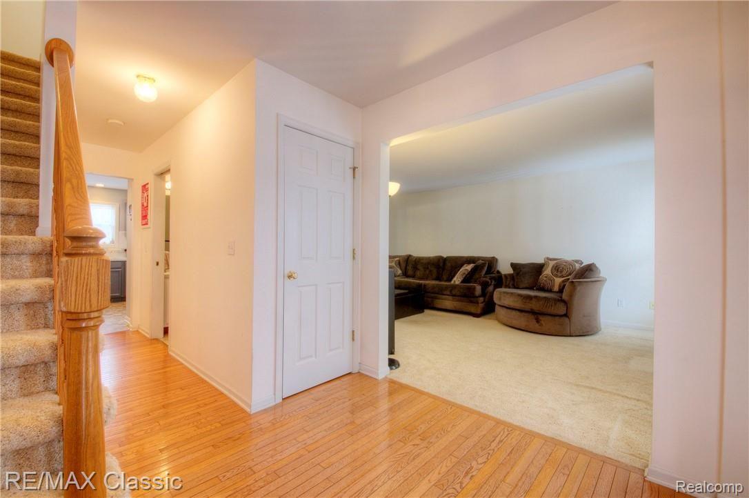 2366 Chestnut Bend Howell, MI 48855 - Photo 12 of 51 930A3313_4_5.jpg
