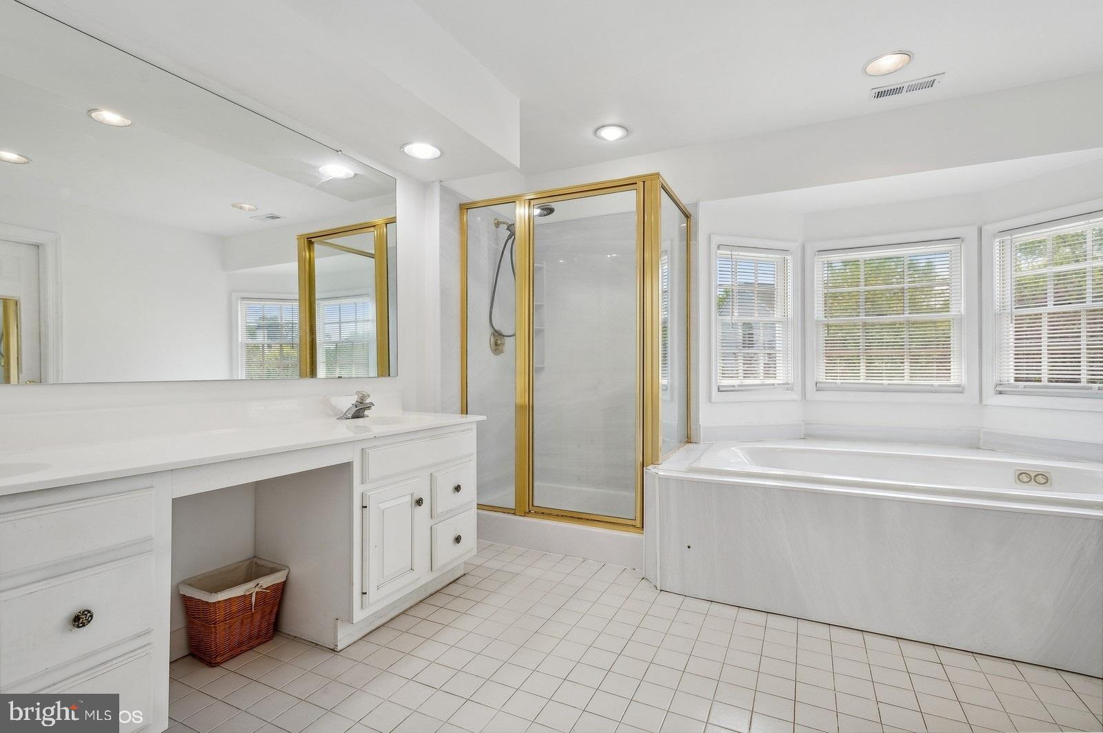 14 Tree Farm Road Monmouth Junction, NJ 08852 - Photo 27 of 46