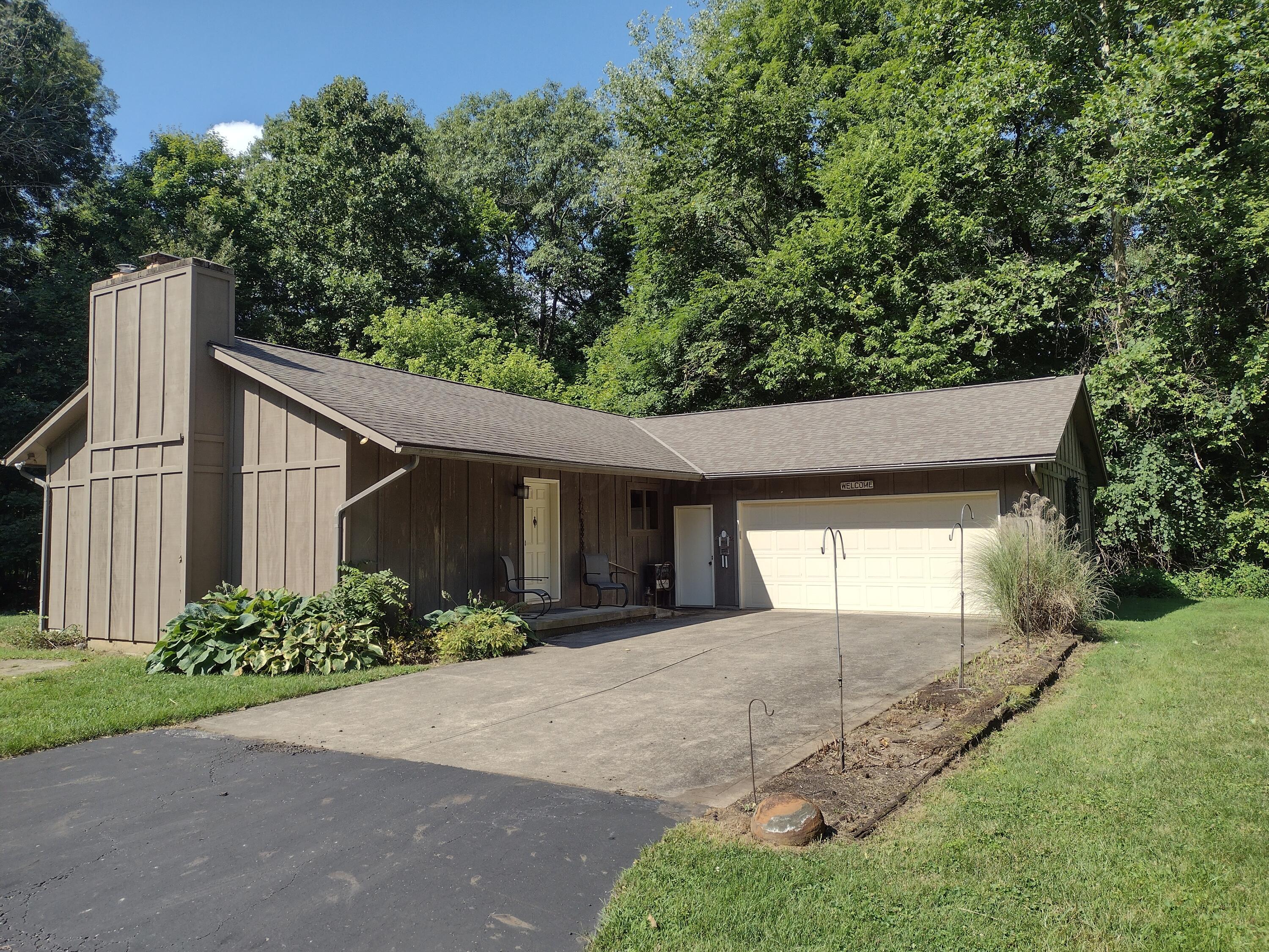 12120 Hartford Road Sunbury, OH 43074 - Photo 1 of 26 Front entry
