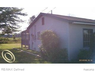 8501 Bartel Road Columbus, MI 48063 - Photo 3 of 12 Side View