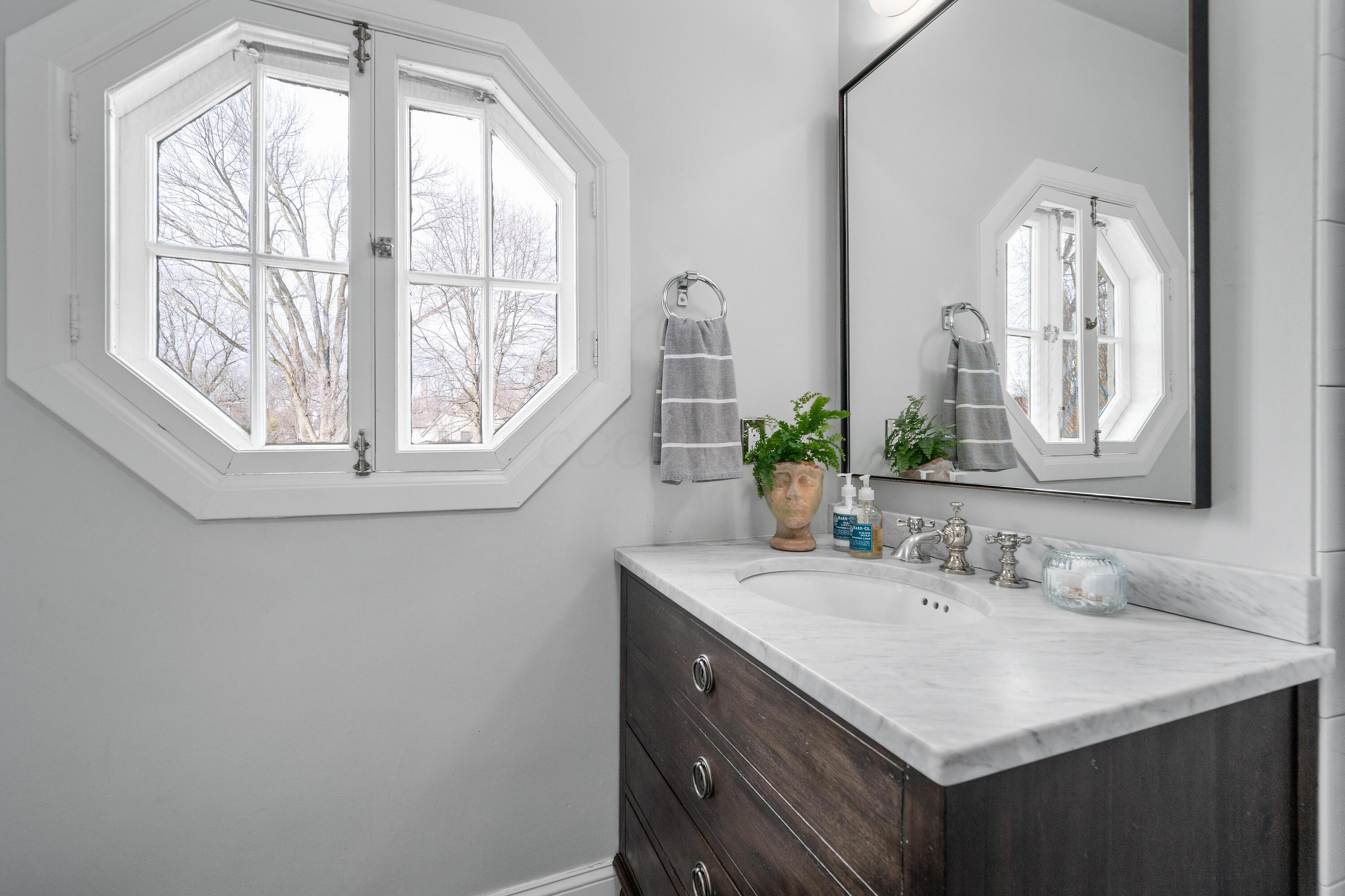 2521 Bexley Park Road Columbus, OH 43209 - Photo 38 of 67 DSC02707