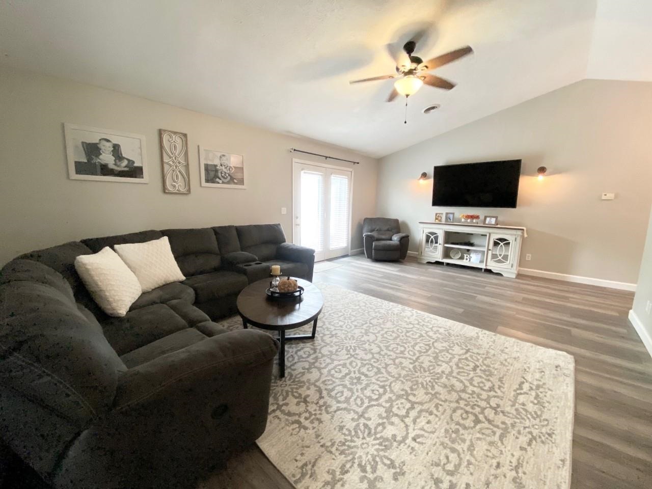 411 Hoffman Road Murphysboro, IL 62966 - Photo 9 of 26 Gallery Image 9