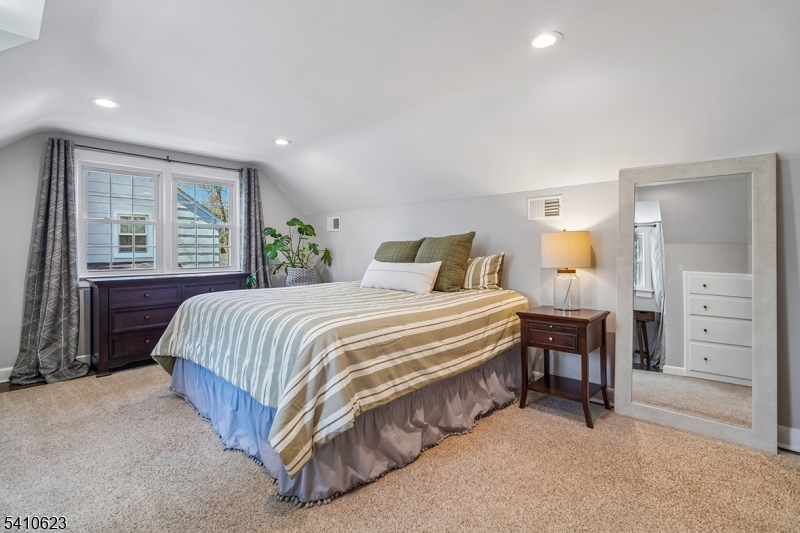 14 Edgewood Road Chatham, NJ 07928 - Photo 12 of 26