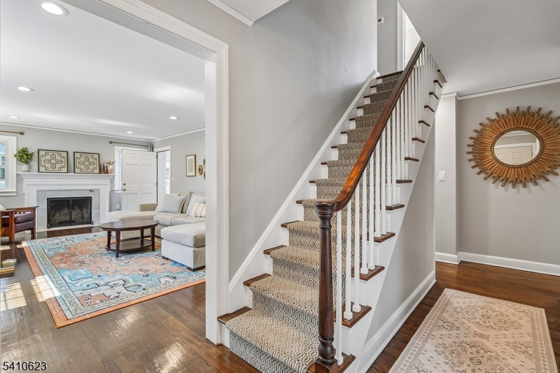 14 Edgewood Road Chatham, NJ 07928 - Photo 3 of 26