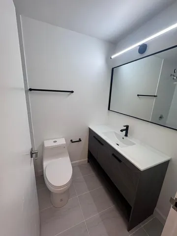 $3,280 | 211 East Ohio Street, Unit 1003, Chicago, IL 60611