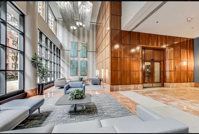$3,280 | 211 East Ohio Street, Unit 1003, Chicago, IL 60611