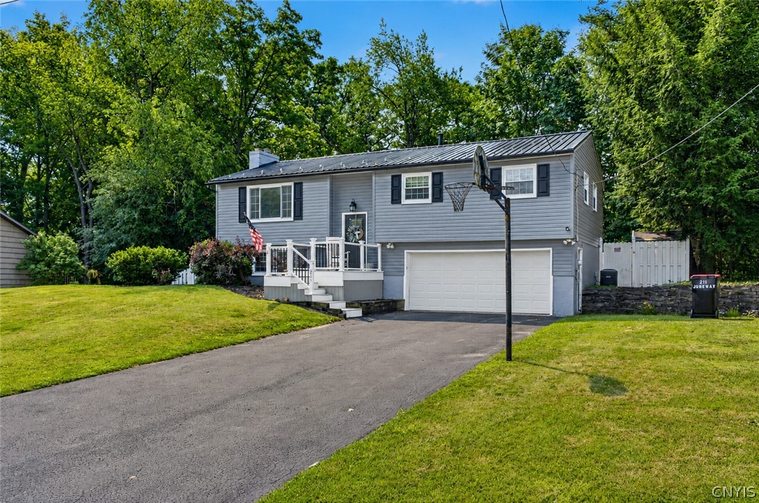 211 Juneway Drive Sullivan, NY 13037 - Photo 3 of 48