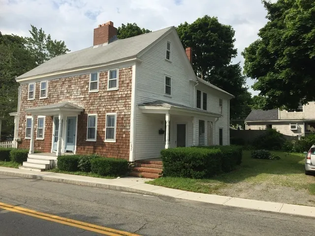 $2,950 | 252 Water Street, Newburyport, MA 01950