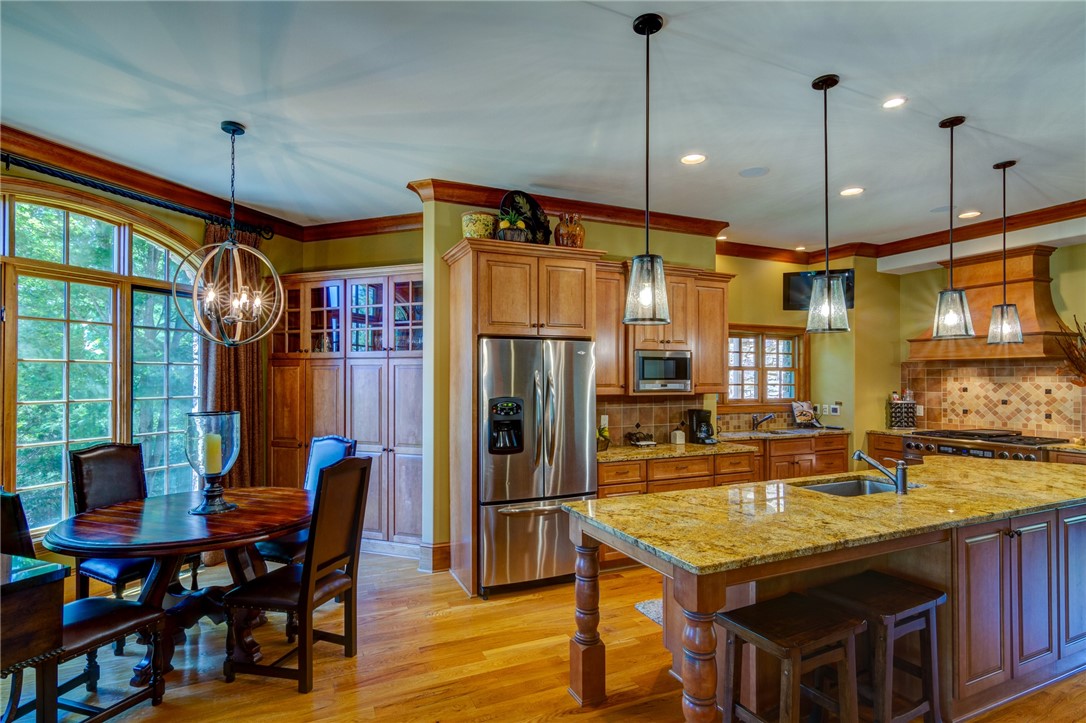 422 Spring Cove Way Six Mile, SC 29682 - Photo 8 of 24 Gallery Image 8