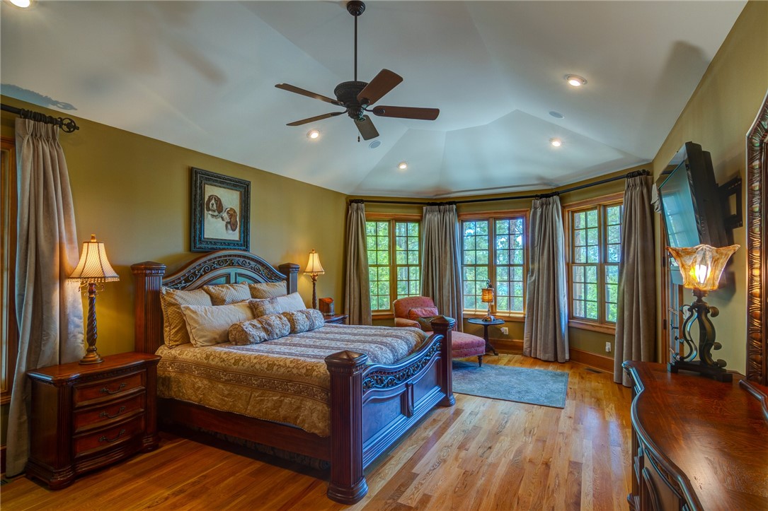 422 Spring Cove Way Six Mile, SC 29682 - Photo 10 of 24 Gallery Image 10