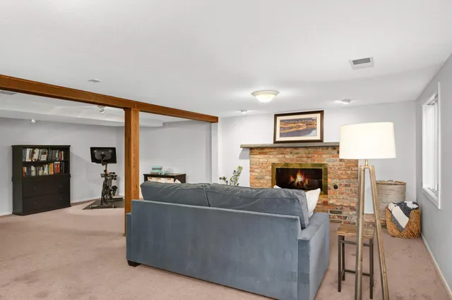 $720,000 | 19635 Hillside Street, Deephaven, MN 55331