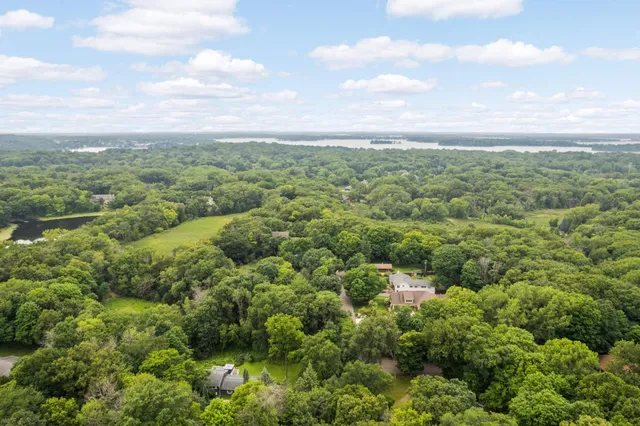 $720,000 | 19635 Hillside Street, Deephaven, MN 55331