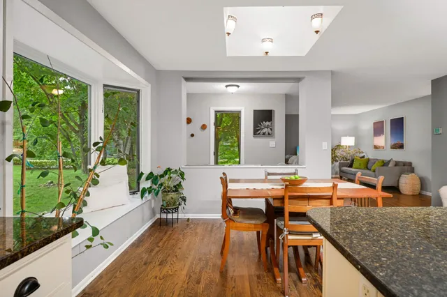 $720,000 | 19635 Hillside Street, Deephaven, MN 55331