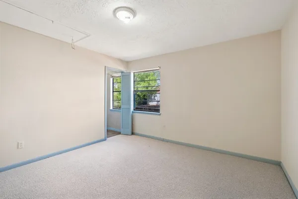$1,250 | 8583 Wilcrest Drive, Houston, TX 77099