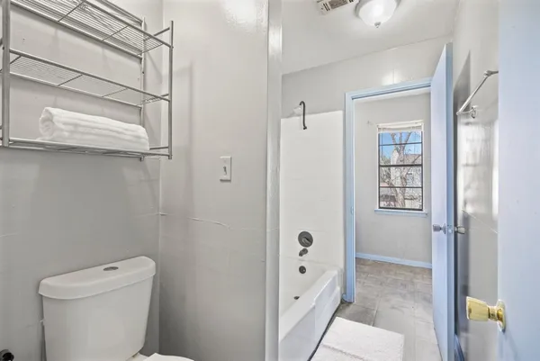 $1,250 | 8583 Wilcrest Drive, Houston, TX 77099