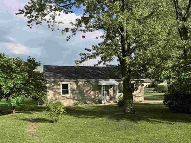 2428 Beineke Road Fort Wayne, IN 46808 - Photo 1 of 28
