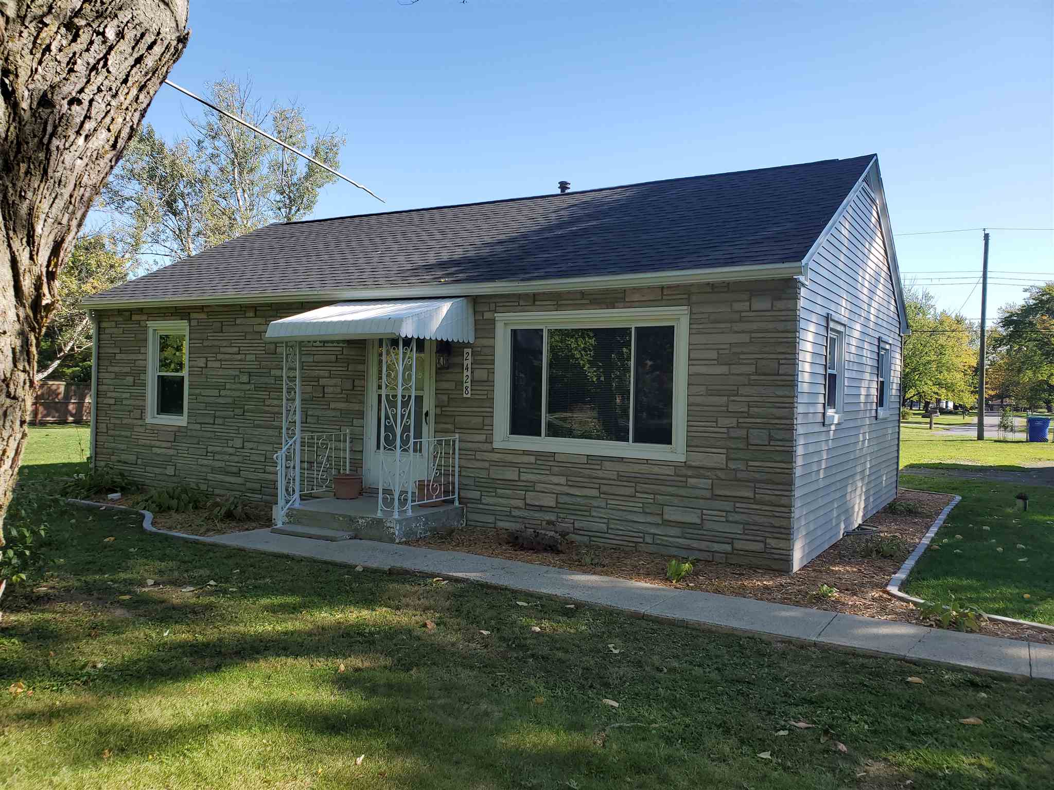 2428 Beineke Road Fort Wayne, IN 46808 - Photo 14 of 28