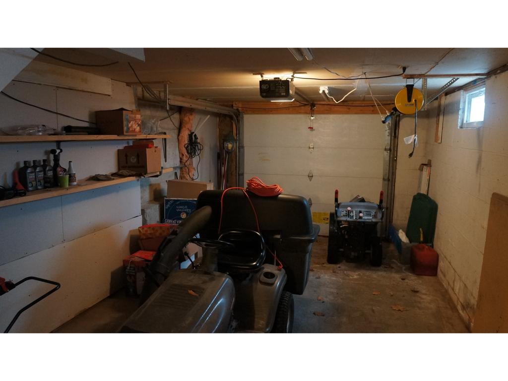 135 Branch Road Weare, NH 03281 - Photo 11 of 16