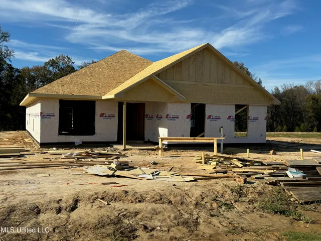 $322,700 | 7807 Mary McCoy Drive, Horn Lake, MS 38637