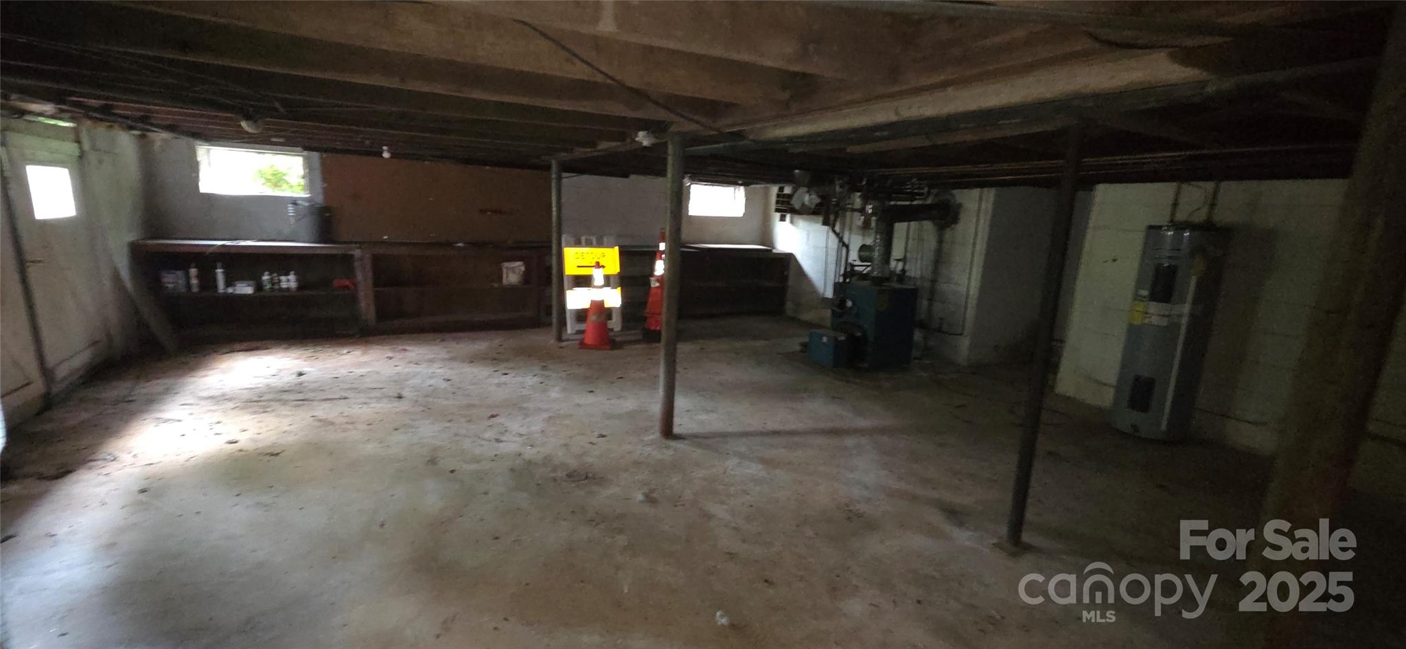 214 Old Dale Road Spruce Pine, NC 28777 - Photo 28 of 42 a view of empty room