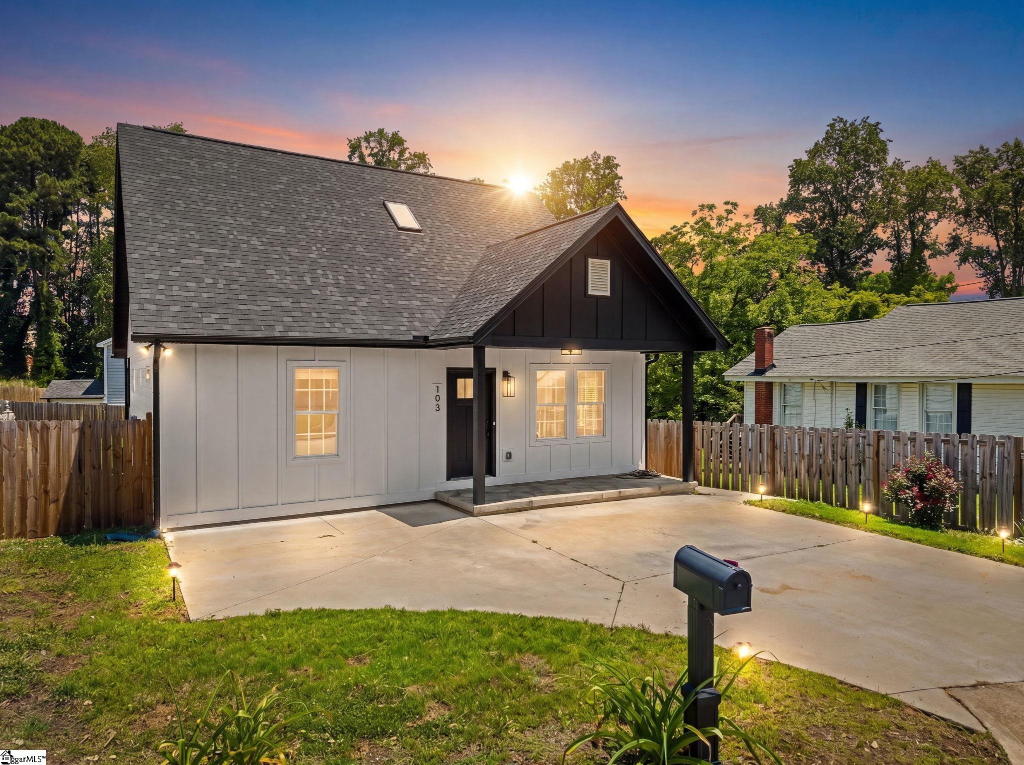 103 Clayton Street Greer, SC 29650 - Photo 3 of 41