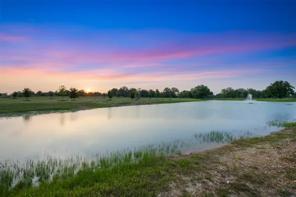 $14,650,000 | 1304 State Highway 71, West Point, TX 78963